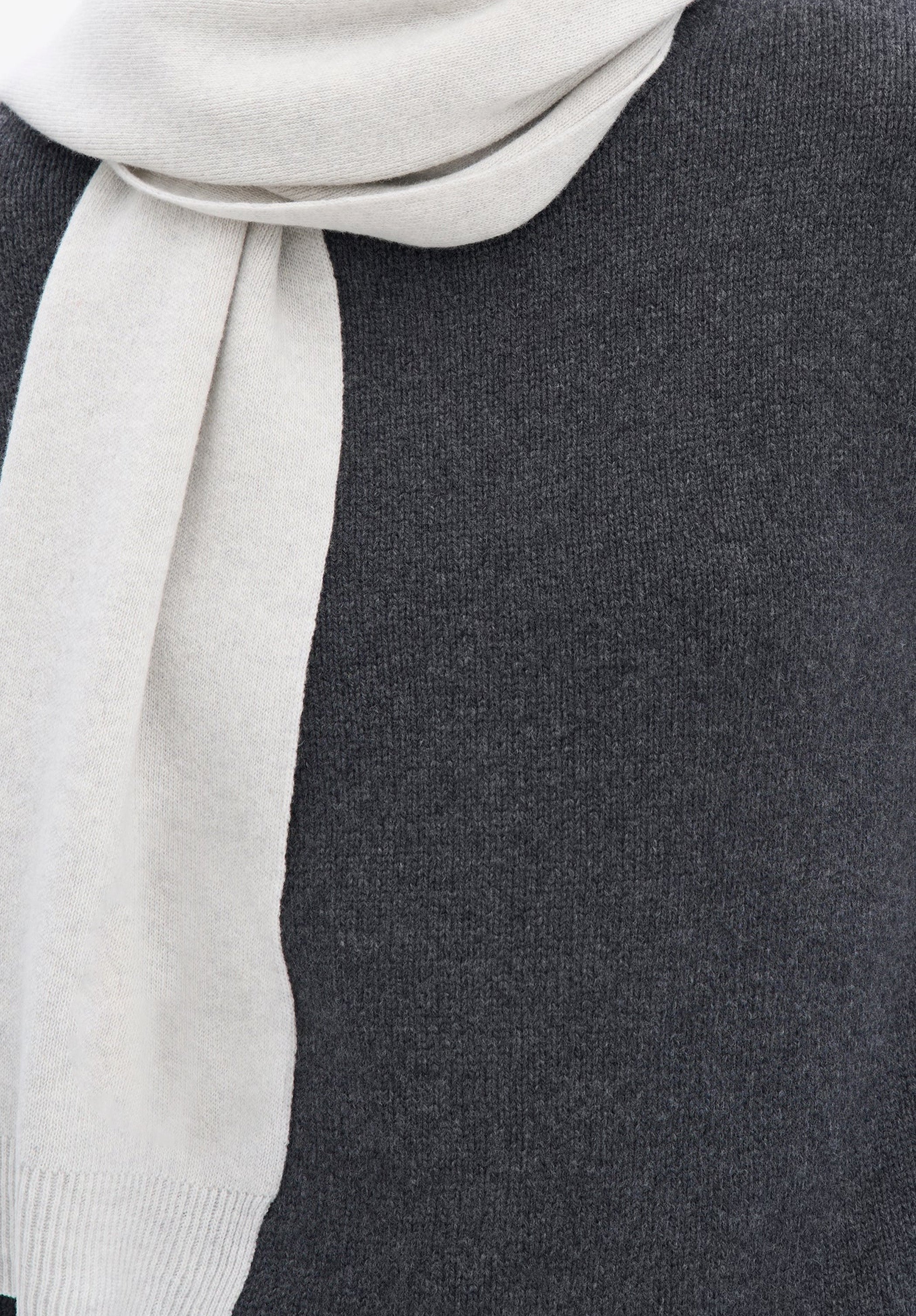 SLATE MERINO MUFFLER