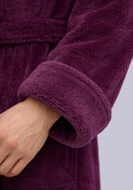 Load image into Gallery viewer, RAISIN WINTER HOODIE ROBE
