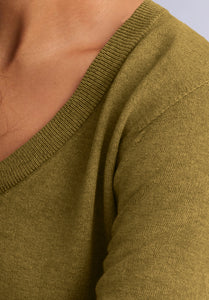 AMBER MERINO V NECK